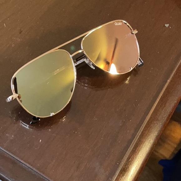 Quay Australia Accessories - Quay High Key Mini sunglasses NWT